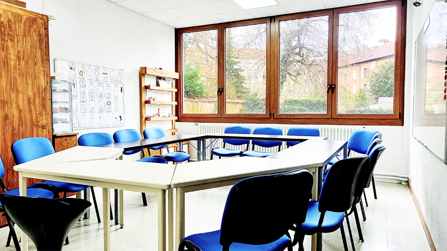 Salle U : Un espace idéal pour formation et séminaires. Vue sur l'espace nature