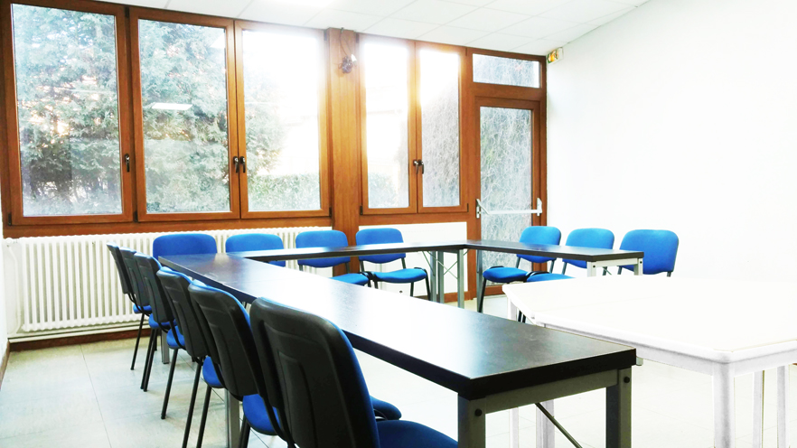 Salle I : Disposition en J lumineuse